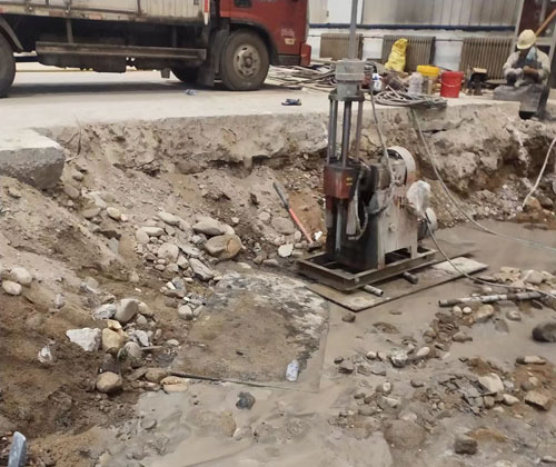 牧野公路下沉压浆